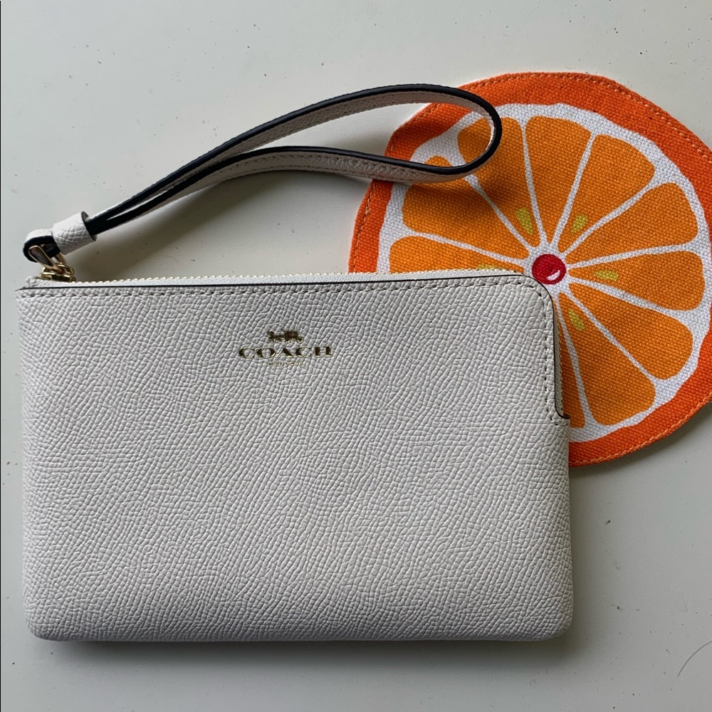 COACH Small Wristlet Wallet